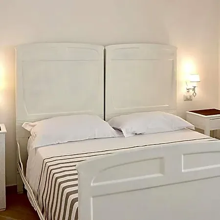 Palazzo Marzo 4*