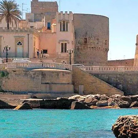 Palazzo Marzo Bed & Breakfast 4*