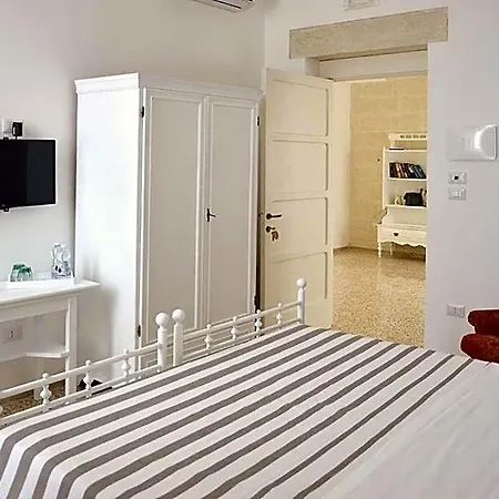 Palazzo Marzo Bed & Breakfast Otranto