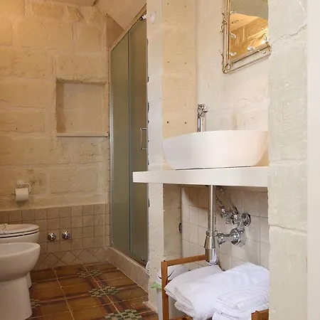 Palazzo Marzo לינה וארוחת בוקר אוטרנטו