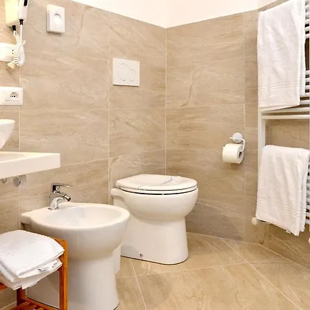 Palazzo Marzo אוטרנטו